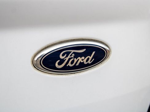 Used 2015 Ford Transit Connect XLT image 43