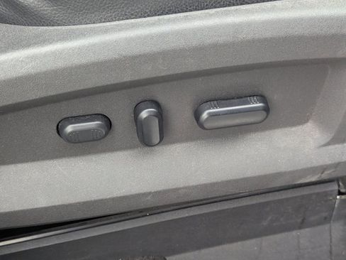 Used 2013 Ford Edge Limited image 32