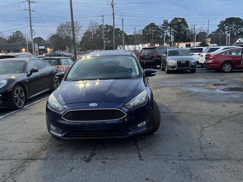 Used 2017 Ford Focus SEL image 5