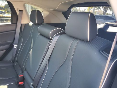 Used 2023 Acura RDX AWD w/ Advance Package image 13