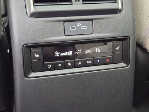 New 2026 MAZDA CX-90 3.3 Turbo w/ Premium Sport Pkg image 18