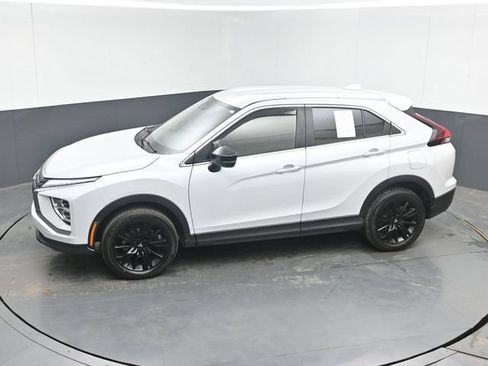 Used 2023 Mitsubishi Eclipse Cross LE AWD/4WD image 34