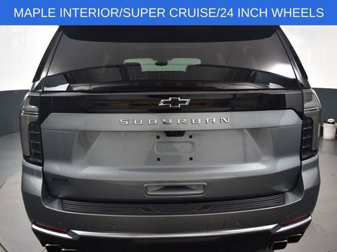 Used 2026 Chevrolet Suburban High Country image 8