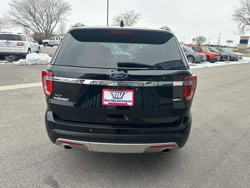 Used 2016 Ford Explorer XLT w/ Equipment Group 202A image 6