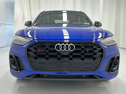 Used 2023 Audi SQ5 Prestige AWD/4WD image 5
