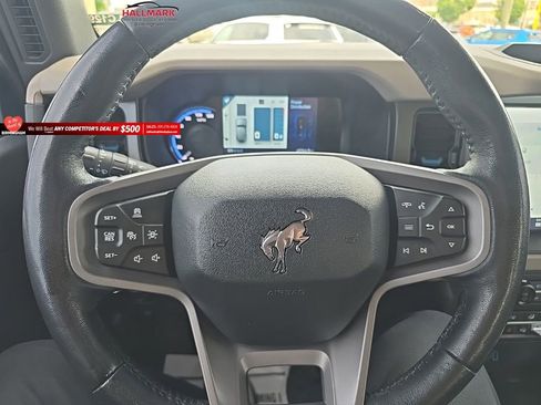 Used 2023 Ford Bronco Wildtrak AWD/4WD image 13