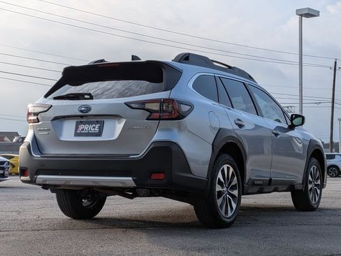 Used 2025 Subaru Outback Limited w/ Popular Package #2 AWD/4WD image 5