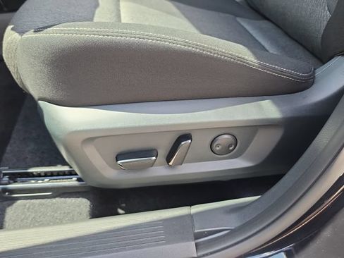 Certified 2026 Nissan Rogue SV FWD image 21