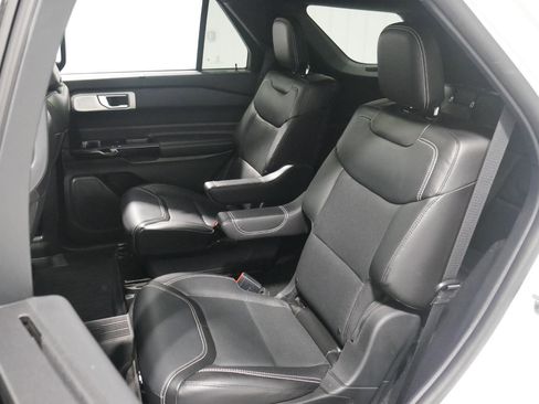 Certified 2022 Ford Explorer ST w/ Equipment Group 401A image 11