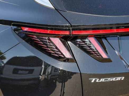 Certified 2023 Hyundai Tucson Limited w/ Cargo Package image 10