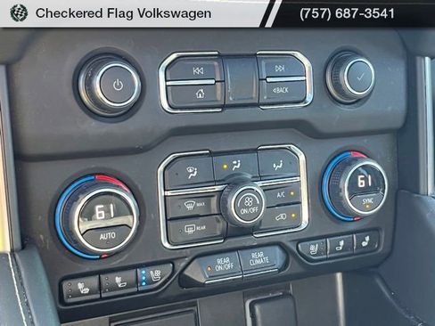 Used 2023 Chevrolet Tahoe Premier AWD/4WD image 35