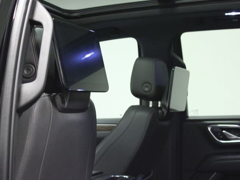 Used 2023 Chevrolet Tahoe High Country w/ Advanced Technology Package image 13