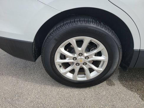 Used 2020 Chevrolet Equinox LT FWD image 30