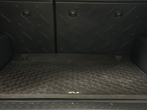 Used 2013 Toyota FJ Cruiser 4WD image 14