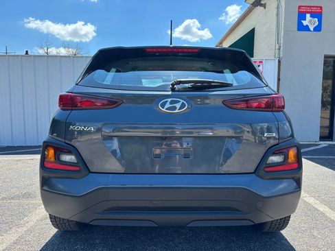 Used 2021 Hyundai Kona SE AWD/4WD image 4