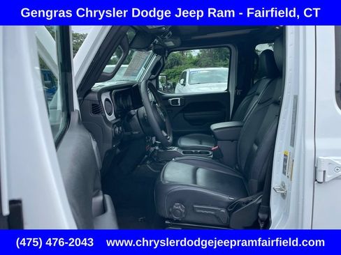 Used 2024 Jeep Wrangler Unlimited AWD/4WD image 47