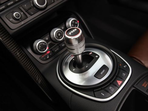 Used 2011 Audi R8 V10 AWD/4WD image 36