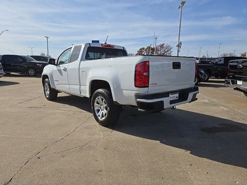 Used 2021 Chevrolet Colorado LT w/ Fleet Safety Package image 3
