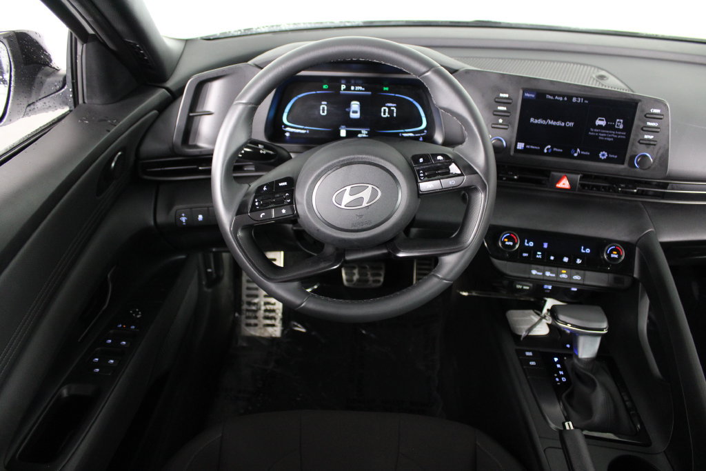 Certified 2026 Hyundai Elantra Sport FWD image 8