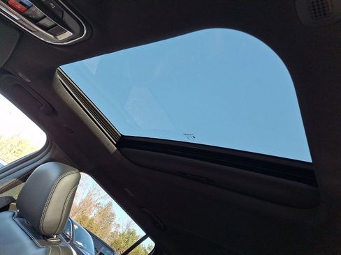 New 2026 Jeep Grand Cherokee L 4WD image 7