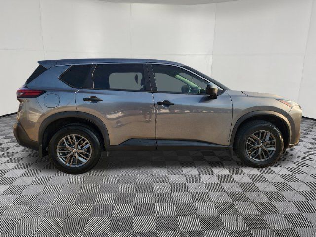 Used 2021 Nissan Rogue S FWD image 4