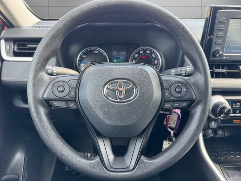 Used 2020 Toyota RAV4 LE w/ All Weather Liner Package AWD/4WD image 13