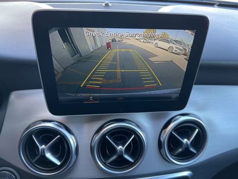 Used 2019 Mercedes-Benz GLA 250 4MATIC image 28