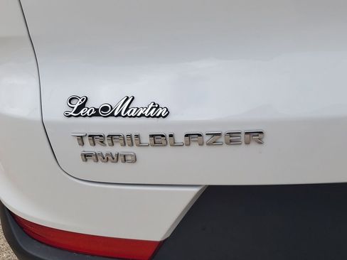 Used 2025 Chevrolet TrailBlazer LT AWD/4WD image 6