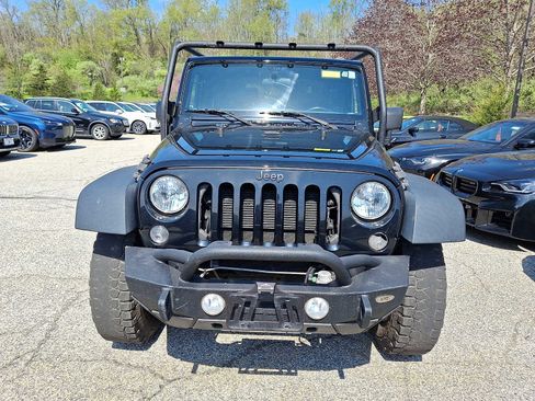Used 2015 Jeep Wrangler Sport AWD/4WD image 2