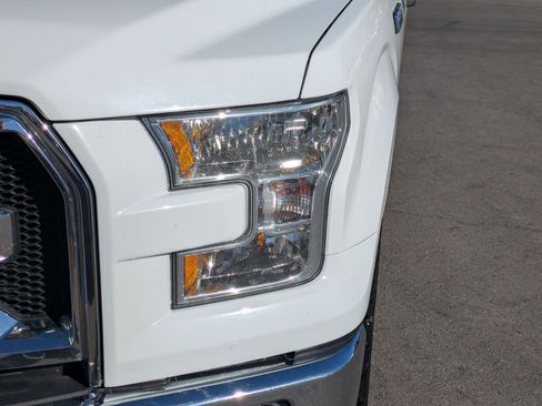 Used 2016 Ford F150 XLT image 12