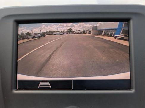 Used 2023 Chevrolet Equinox LT FWD image 23