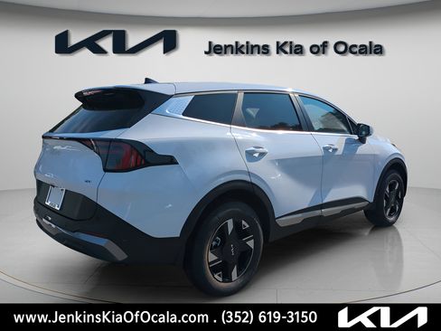 Used 2026 Kia Sportage LX AWD/4WD image 3