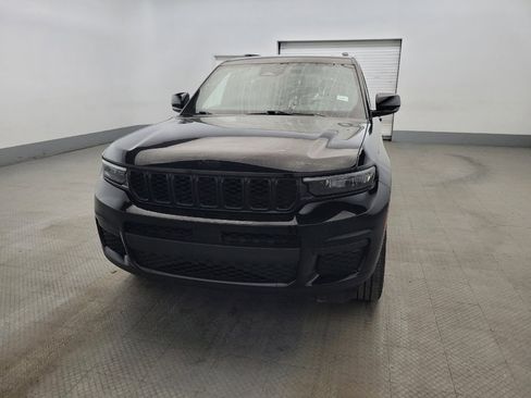 Used 2023 Jeep Grand Cherokee L Laredo AWD/4WD image 15