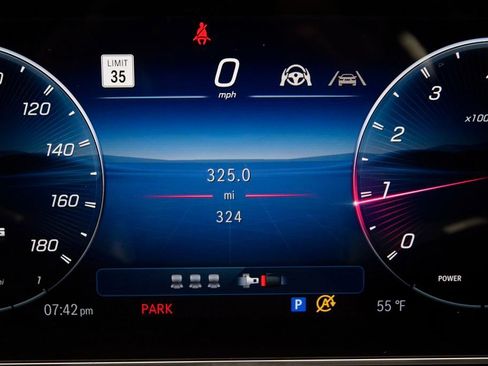 Used 2025 Mercedes-Benz C 43 AMG 4MATIC Sedan image 26