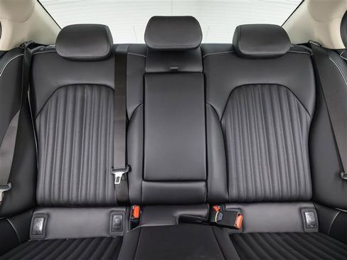 New 2026 Genesis G70 2.5T Prestige image 30