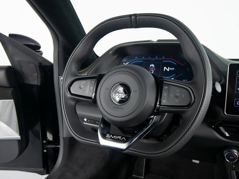 Used 2025 Lotus Emira image 28