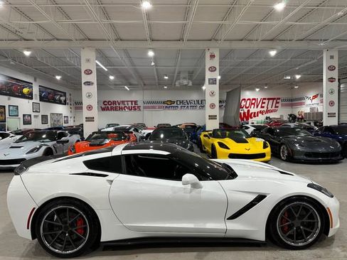 Used 2014 Chevrolet Corvette Stingray Coupe w/ 2LT Preferred Equipment Group RWD image 5