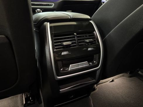 Used 2022 BMW X6 xDrive40i w/ M Sport Package AWD/4WD image 21