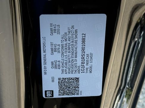 Used 2024 Chevrolet Camaro LT w/ Technology Package RWD image 27