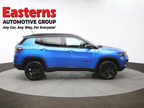 Used 2023 Jeep Compass Trailhawk AWD/4WD image 45