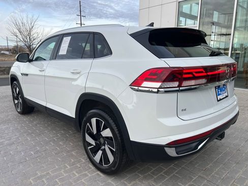 Certified 2025 Volkswagen Atlas Cross Sport SE image 5
