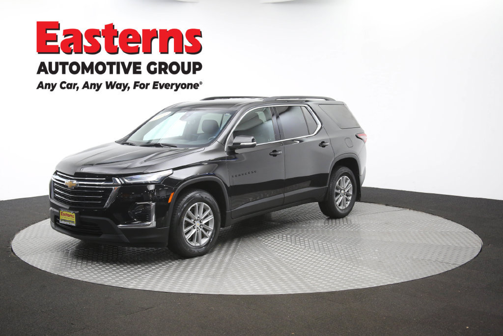 Used 2023 Chevrolet Traverse LT FWD image 60