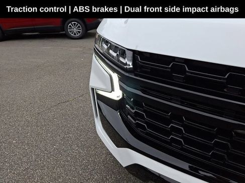 Used 2023 Chevrolet Tahoe Z71 w/ Luxury Package AWD/4WD image 18