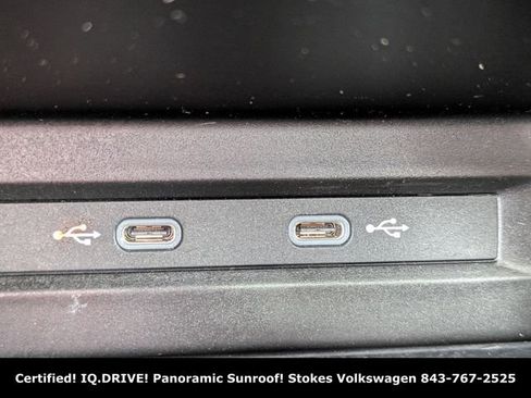 Certified 2023 Volkswagen Tiguan SE R-Line image 25