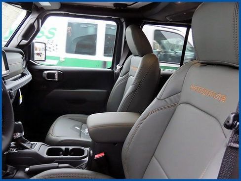 New 2026 Jeep Gladiator Mojave image 14