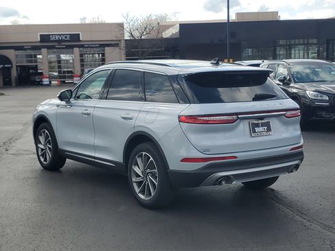 New 2026 Lincoln Corsair Premiere image 3