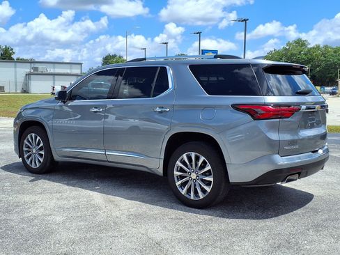 Used 2023 Chevrolet Traverse Premier FWD image 28
