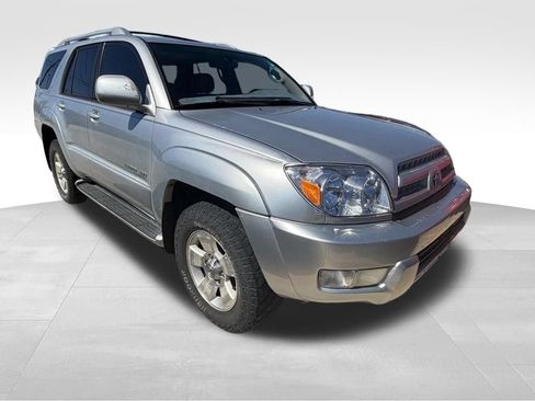 Used 2004 Toyota 4Runner Limited AWD/4WD image 2