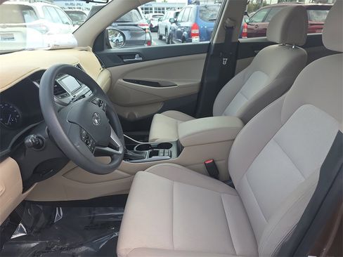 Used 2017 Hyundai Tucson SE image 18