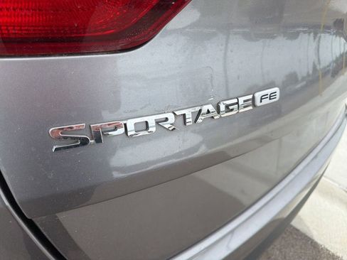 Used 2017 Kia Sportage LX FWD image 4